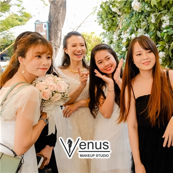 Makeup Service for Mother or Sisters on Wedding Day